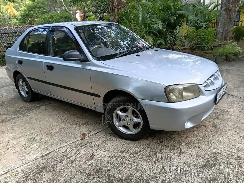 Hyundai Accent 2004 Car (Used)