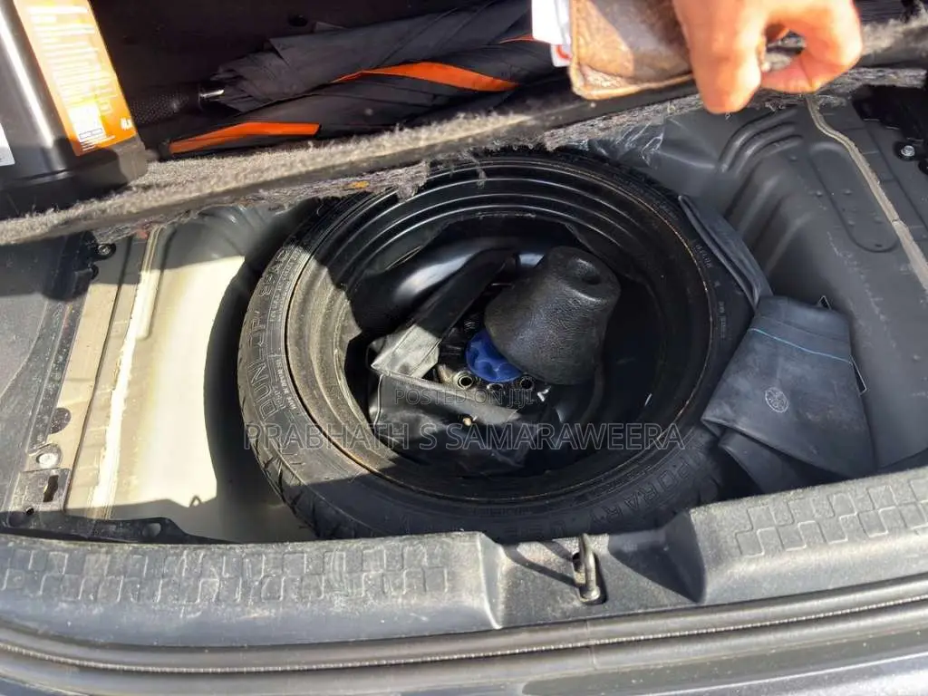 Toyota Aqua 2012 Car (Used)