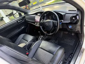 Toyota Axio 2018 Car (Used)
