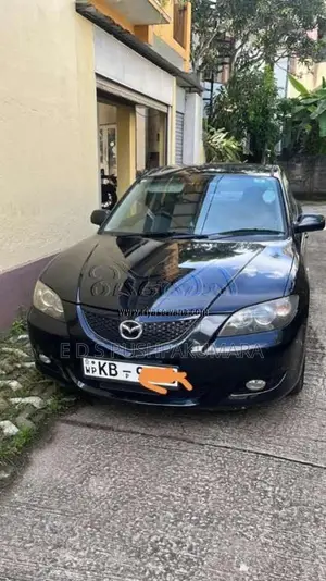 Mazda Axela 2004 Car (Used)