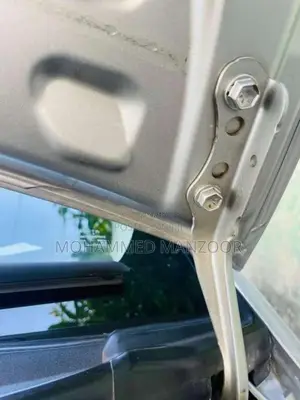 Toyota Vitz 2017 Car (Used)
