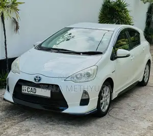 Toyota Aqua 2013 Car (Used)