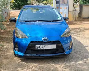 Toyota Aqua 2014 Car (Used)