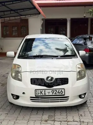 Toyota Vitz 2007 Car (Used)