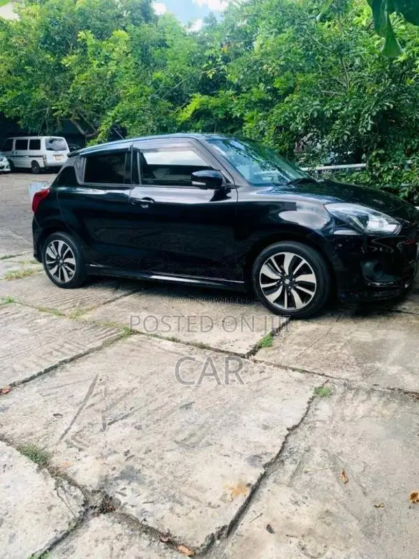 Suzuki Swift 2017 Car (Used)
