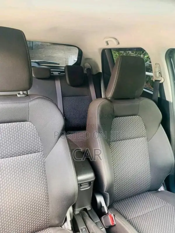 Suzuki Swift 2017 Car (Used)