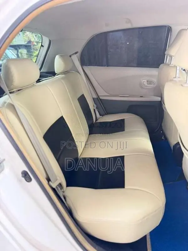 Toyota Vitz 2007 Car (Used)