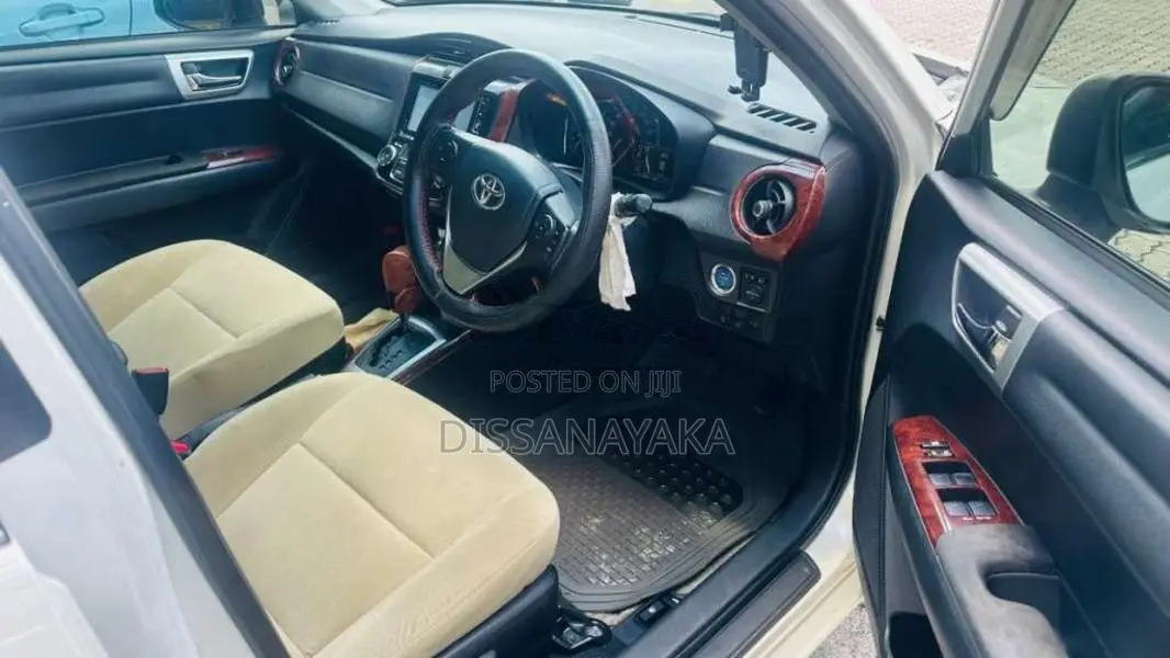 Toyota Axio 2015 Car (Used)