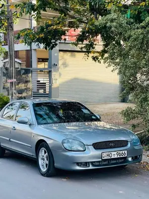 Hyundai Sonata 2000 Car (Used)