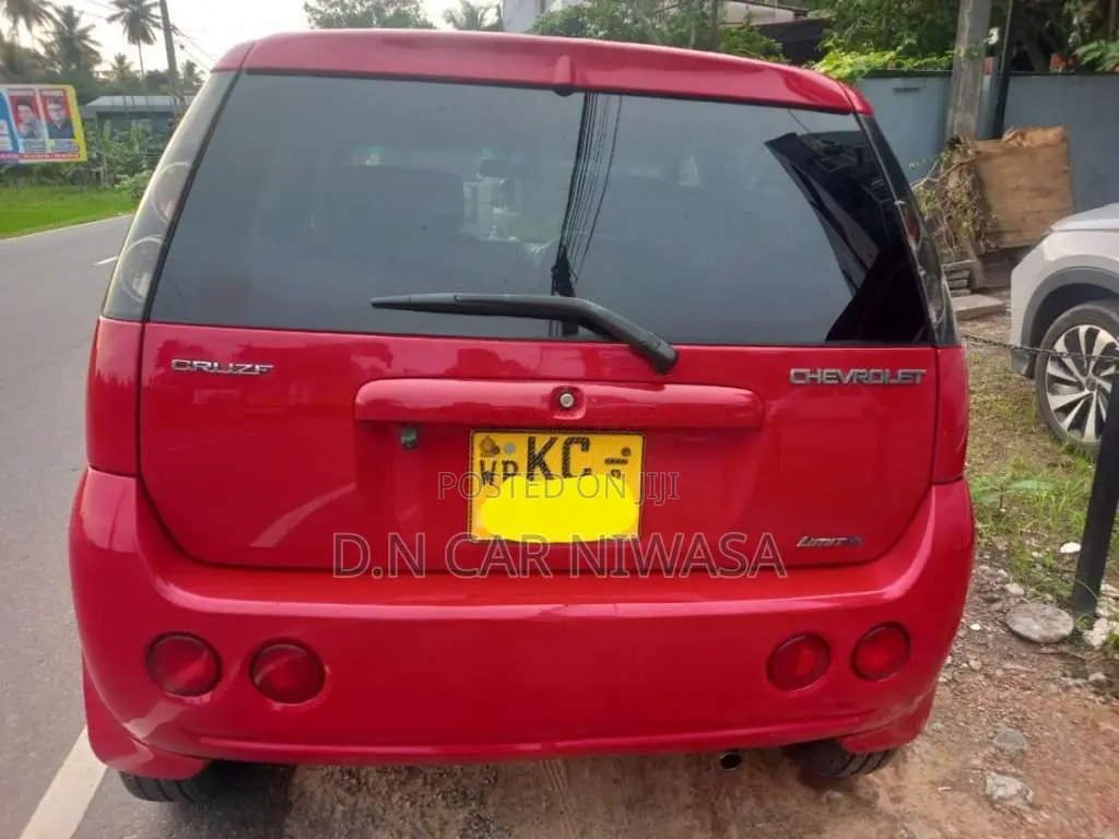 Chevrolet Cruze 2004 Car (Used)