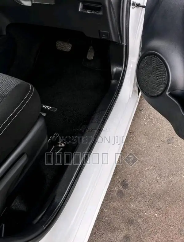 Toyota Vitz 2019 Car (Used)