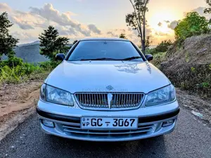 Nissan N16 2000 Car (Used)
