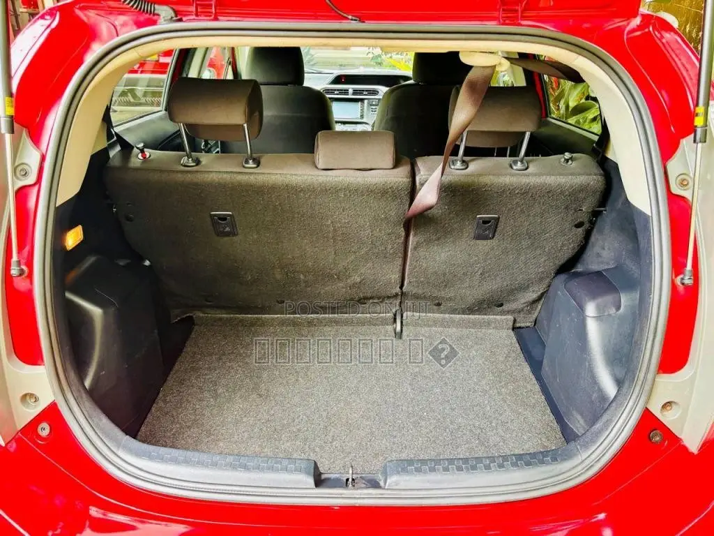 Toyota Aqua 2014 Car (Used)