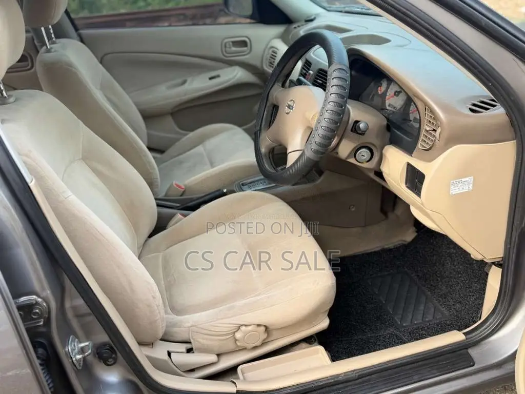 Nissan N17 2012 Car (Used)