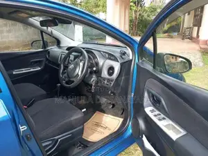 Toyota Vitz 2016 Car (Used)
