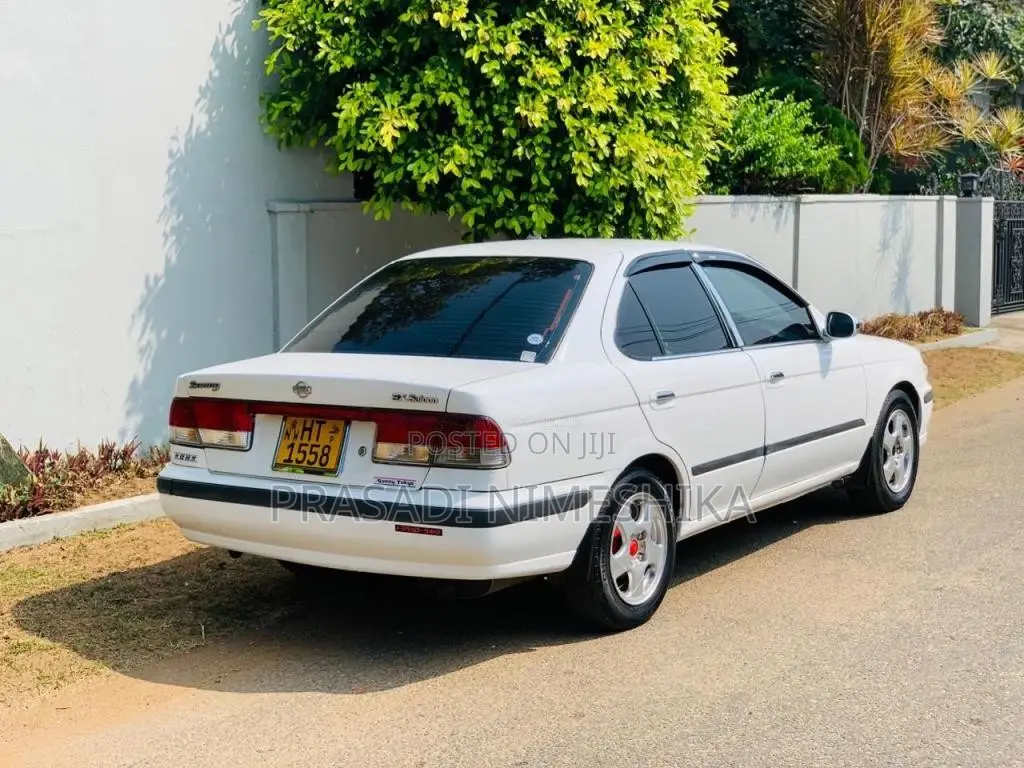 Nissan B15 2004 Car (Used)