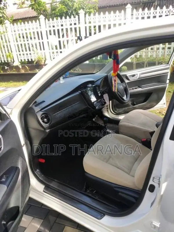 Toyota Axio 2016 Car (Used)