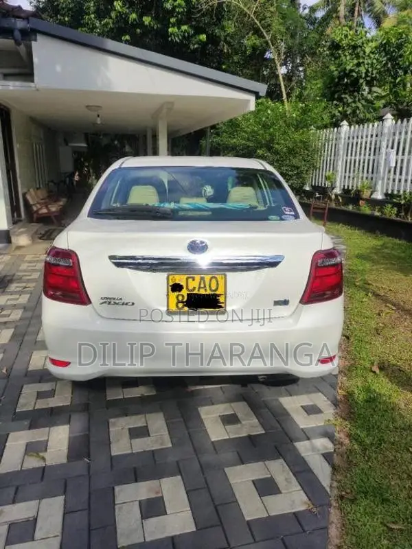 Toyota Axio 2016 Car (Used)