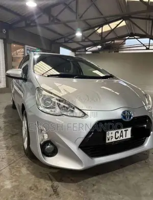 Toyota Aqua 2015 Car (Used)