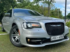 Chrysler 300C 2012 Car (Used)
