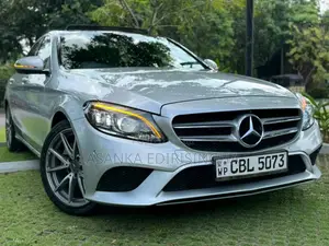 Mercedes-Benz C200 Premium Plus 2019 Car (Used)