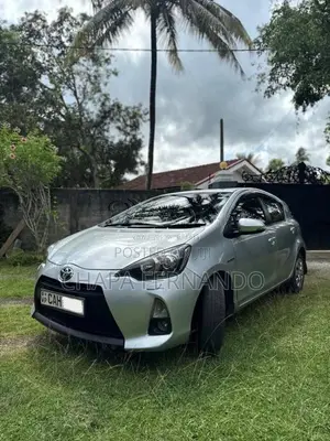 Toyota Aqua S Limited 2013 Car (Used)