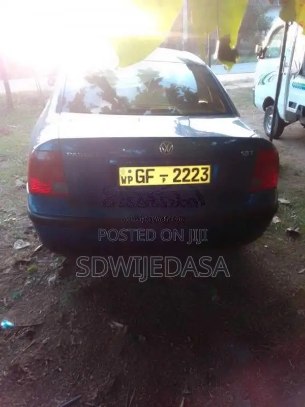Volkswagen PASSAT 2000 Car (Used)