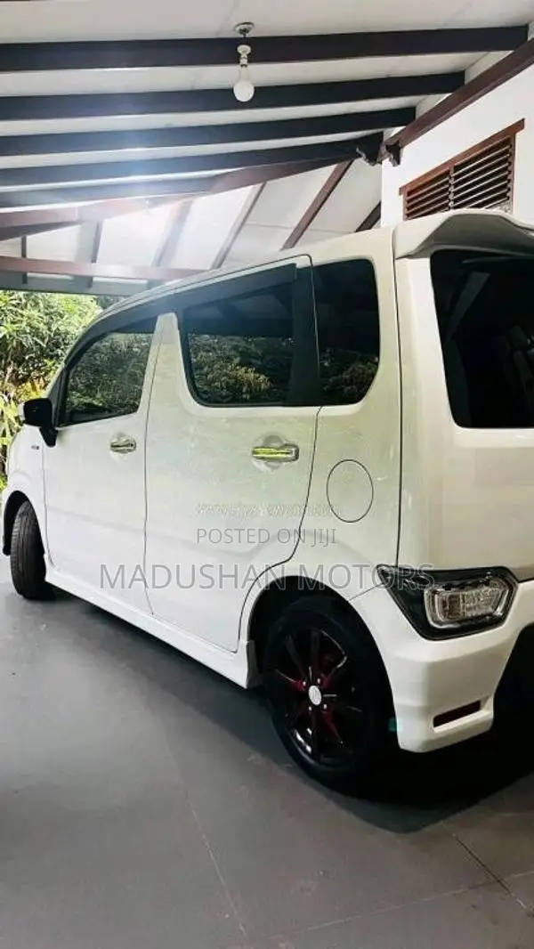 Suzuki Wagon R Stingray 2018 Car (Used)