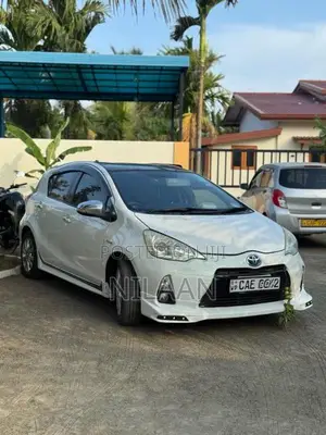 Toyota Aqua 2013 Car (Used)