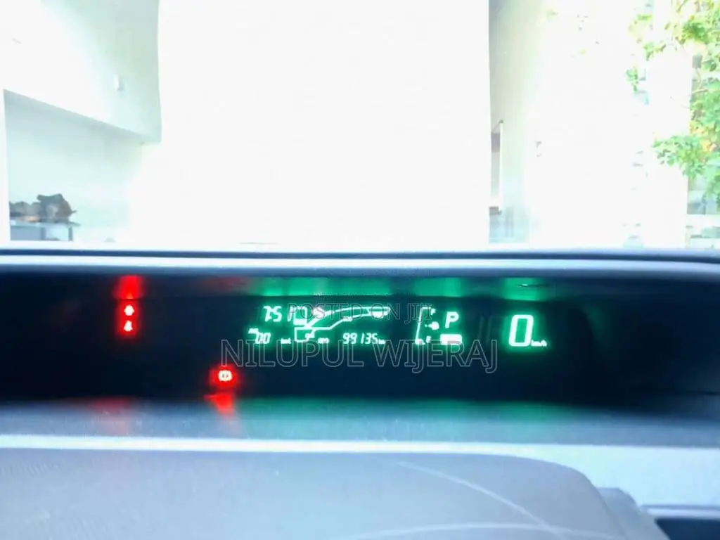 Toyota Aqua 2013 Car (Used)