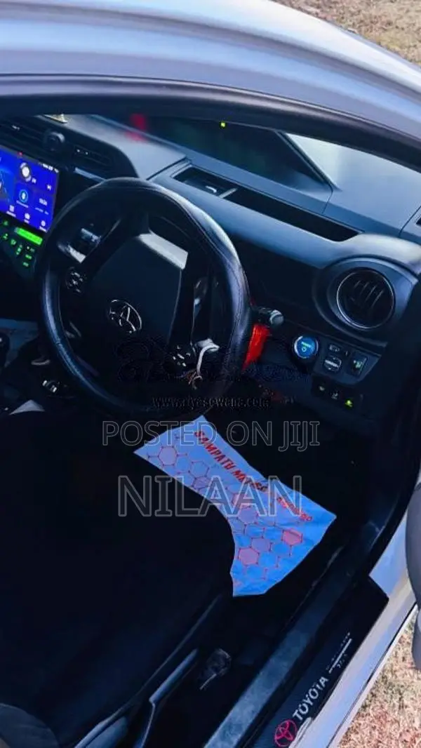 Toyota Aqua 2013 Car (Used)