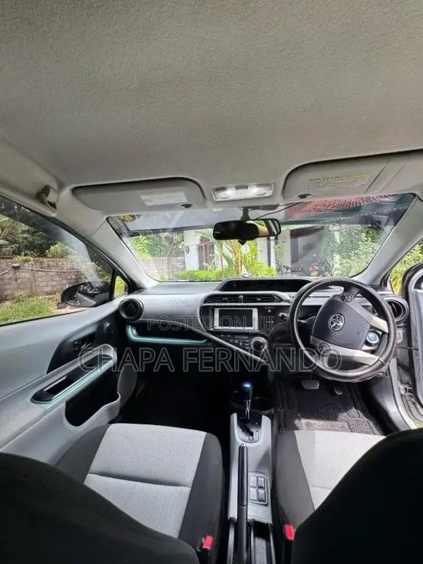 Toyota Aqua S Limited 2013 Car (Used)