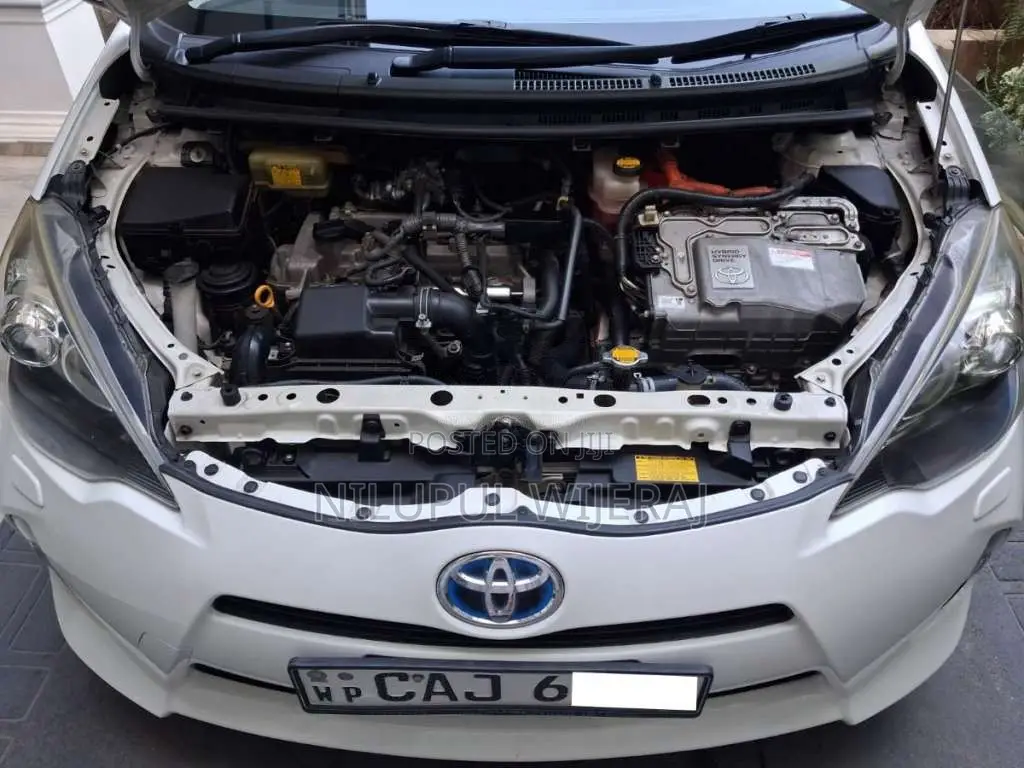 Toyota Aqua 2013 Car (Used)
