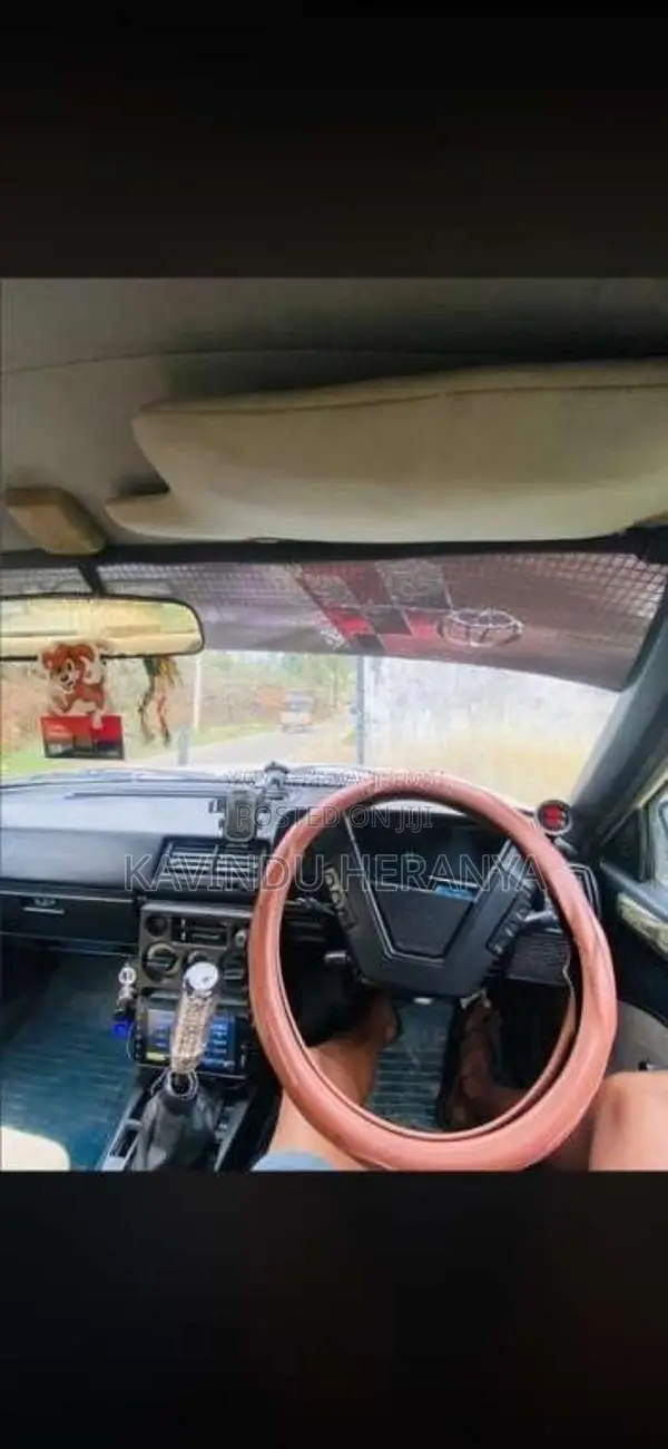 Toyota Carina 1982 Car (Used)