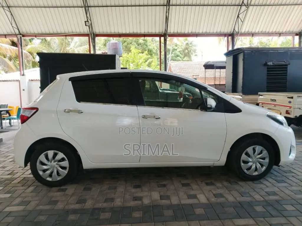 Toyota Vitz 2018 Car (Used)