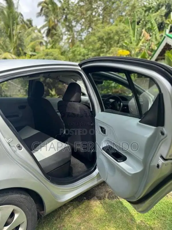 Toyota Aqua S Limited 2013 Car (Used)