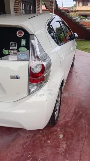 Toyota Aqua 2013 Car (Used)