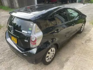 Toyota Aqua 2014 Car (Used)