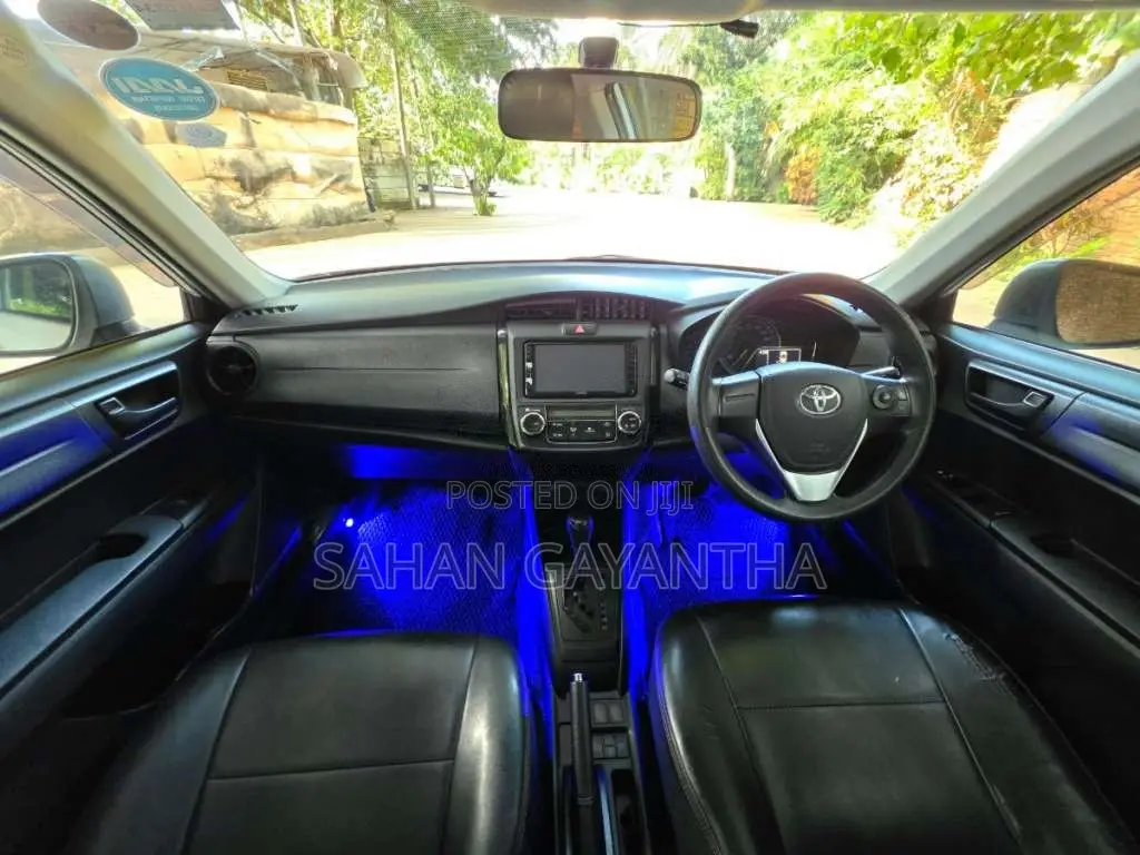 Toyota Axio 2015 Car (Used)