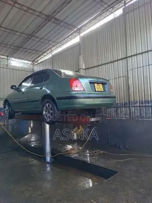 Hyundai Elantra 2004 Car (Used)
