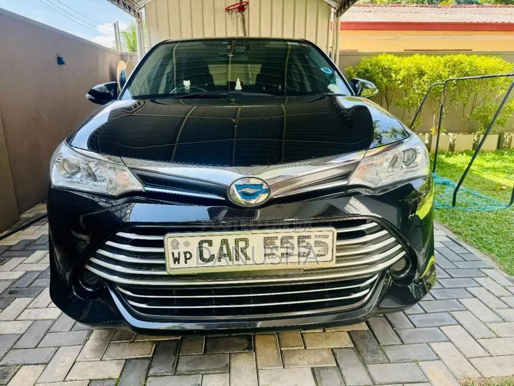 Toyota Axio 2015 Car (Used)