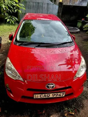 Toyota Aqua 2014 Car (Used)