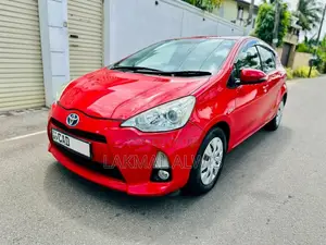 Toyota Aqua 2013 Car (Used)