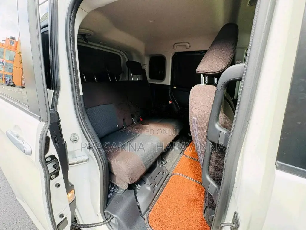 Toyota Roomy 2024 Car (Used)