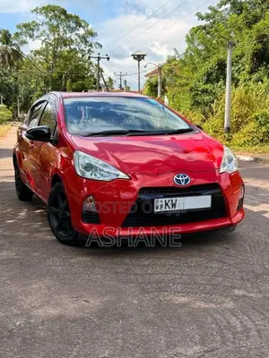 Toyota Aqua 2012 Car (Used)