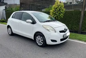 Toyota Vitz 2008 Car (Used)