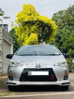 Toyota Aqua 2015 Car (Used)