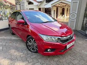Honda Grace 2017 Car (Used)