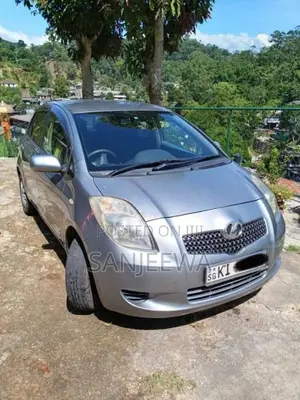 Toyota Vitz 2007 Car (Used)
