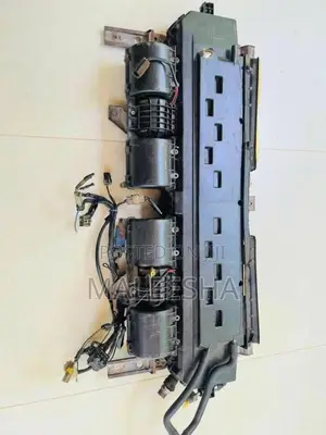CaravanFlatRoofDualACUnit for Van